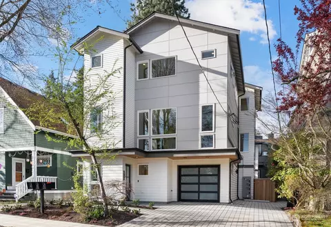 2114 N 43rd St, Seattle, WA 98103