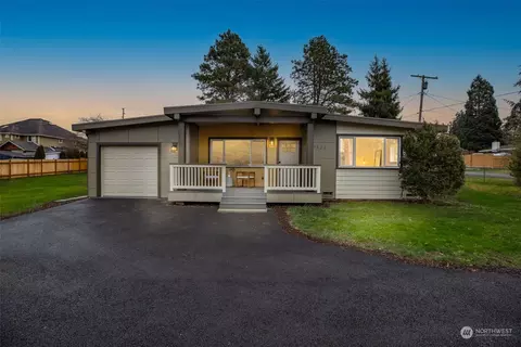 9844 S 231st St, Kent, WA 98031