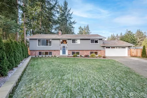 3016 SW 325th Pl, Federal Way, WA 98023