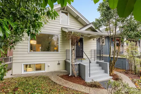 112 NE 63rd St, Seattle, WA 98115