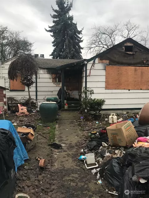 7642 A St, Tacoma, WA 98408