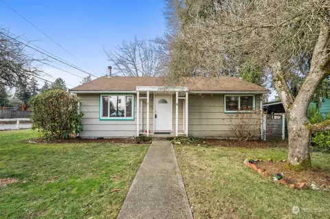 20437 8th Ave S, Des Moines, WA 98198