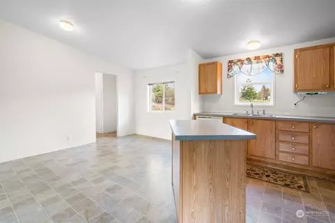 136 Josephine Loop, Onalaska, WA 98570 photo 14