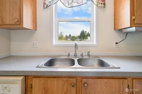 136 Josephine Loop, Onalaska, WA 98570 photo 11
