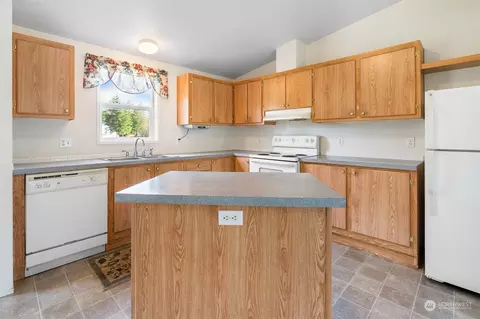 136 Josephine Loop, Onalaska, WA 98570 photo 10