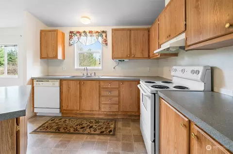 136 Josephine Loop, Onalaska, WA 98570 photo 9
