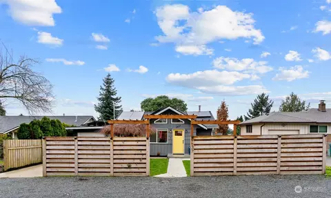9637 22nd Ave SW, Seattle, WA 98106