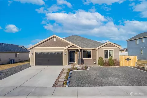 1007 Willow Ave, Quincy, WA 98848