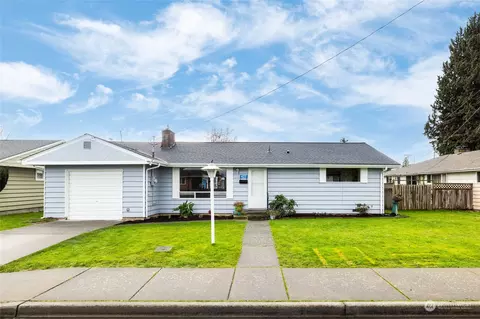 422 Simons Ave, Burlington, WA 98233