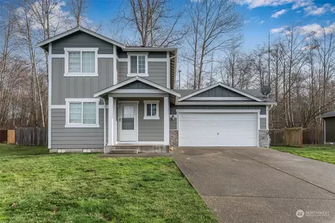 7374 Yellow Fin Ct, Blaine, WA 98230