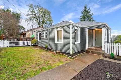 810 S Marion Ave, Bremerton, WA 98312
