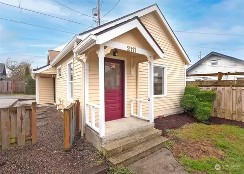 2111 Rainier Ave, Everett, WA 98201