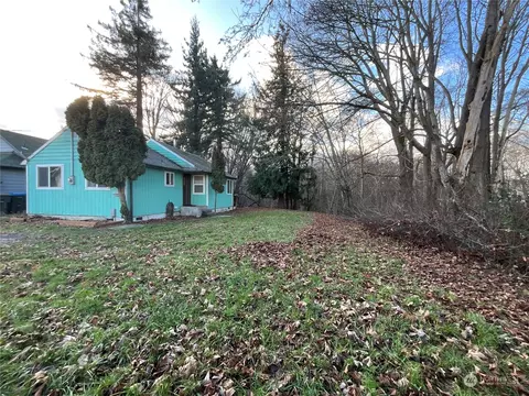 501 E 4th St, Port Angeles, WA 98362