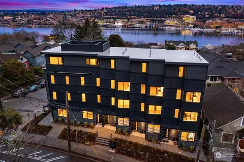 1420 Taylor Ave N, Seattle, WA 98109