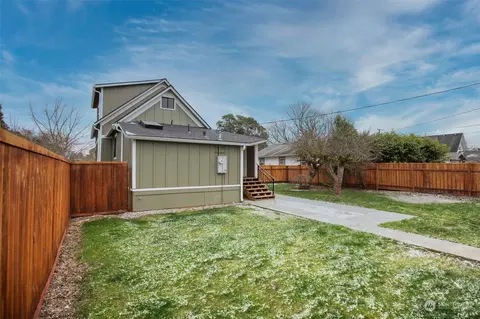 915 E St, Centralia, WA 98531 photo 32