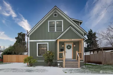 915 E St, Centralia, WA 98531