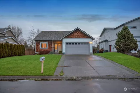 7954 W Golf Course Dr, Blaine, WA 98230