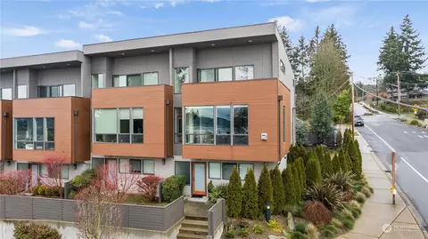 18101 62nd Ave NE #101, Kenmore, WA 98028