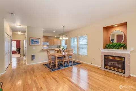 10025 9th Ave W #F101, Everett, WA 98204