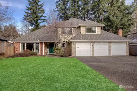 24630 SE 44th Ct, Issaquah, WA 98029