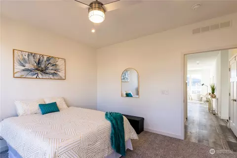 901 N Iris Ave, Sequim, WA 98382 photo 10
