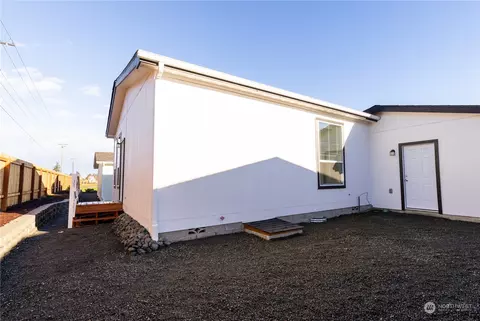 901 N Iris Ave, Sequim, WA 98382 photo 17