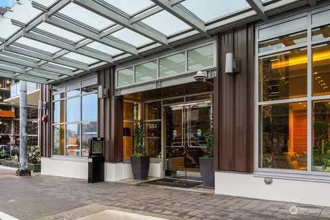 583 Battery St #808N, Seattle, WA 98121