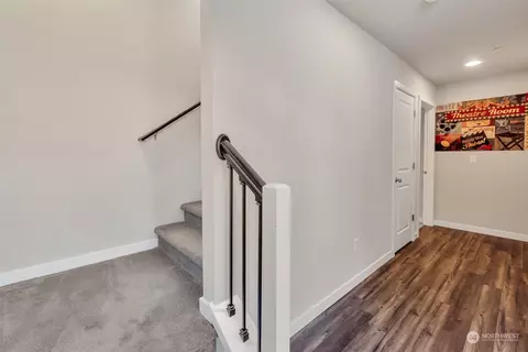 7926 19th Dr SE, Everett, WA 98203 photo 2