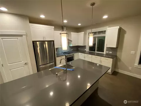 19721 Meridian Pl W, Bothell, WA 98012 photo 3