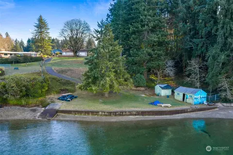 7035 Cooper Point Rd NW, Olympia, WA 98502