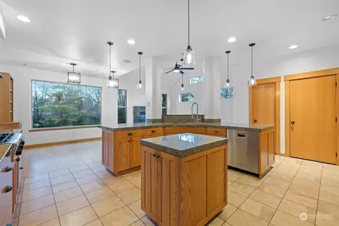 Kitchen - 1131 E Chestnut St, Walla Walla, WA 99362 photo 1 of 6