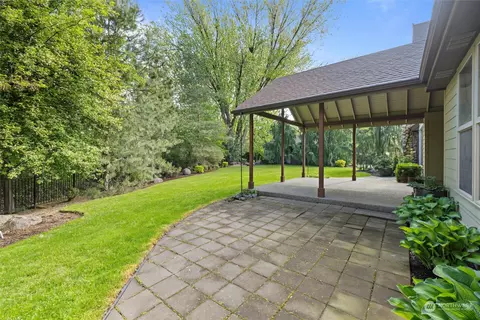Exterior - 1131 E Chestnut St, Walla Walla, WA 99362 photo 6 of 9