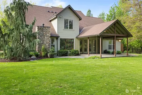 Exterior - 1131 E Chestnut St, Walla Walla, WA 99362 photo 5 of 9