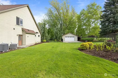 Exterior - 1131 E Chestnut St, Walla Walla, WA 99362 photo 3 of 9