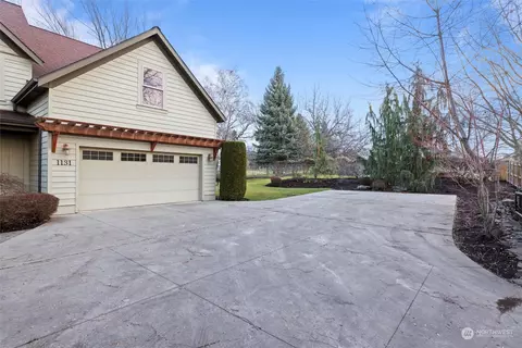 Exterior - 1131 E Chestnut St, Walla Walla, WA 99362 photo 2 of 9