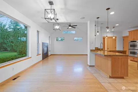 Kitchen - 1131 E Chestnut St, Walla Walla, WA 99362 photo 6 of 6
