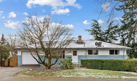 707 SW 126th St, Burien, WA 98146