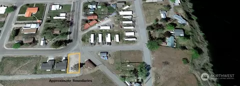 311 17th St, Bridgeport, WA 98813