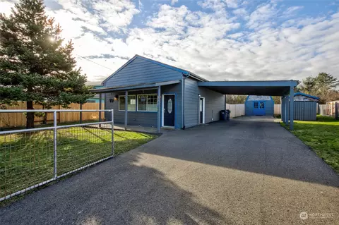 309 S Razor Clam Dr SW, Ocean Shores, WA 98569