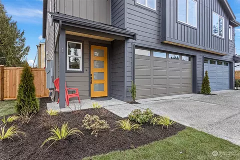 Exterior - 116 161st St SE #1, Bothell, WA 98012 photo 3 of 7
