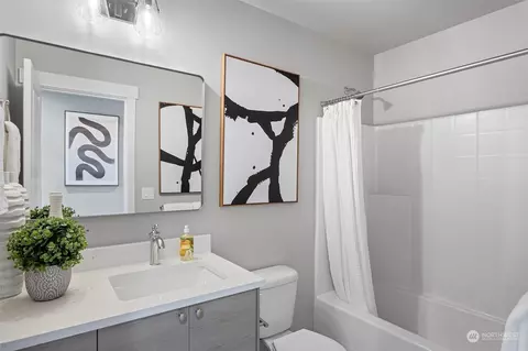 Bath - 116 161st St SE #1, Bothell, WA 98012 photo 4 of 5