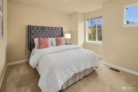 Bedroom - 21710 31st Dr SE, Bothell, WA 98021 photo 3 of 5