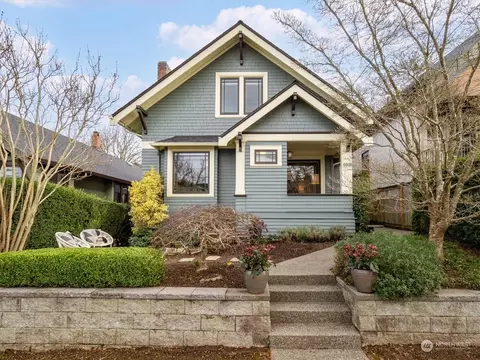 6508 Palatine Ave N, Seattle, WA 98103