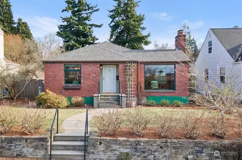 4122 55th Ave SW, Seattle, WA 98116