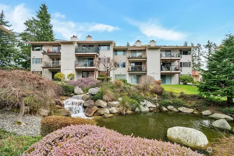 7616 37th St W #4G, University Place, WA 98466