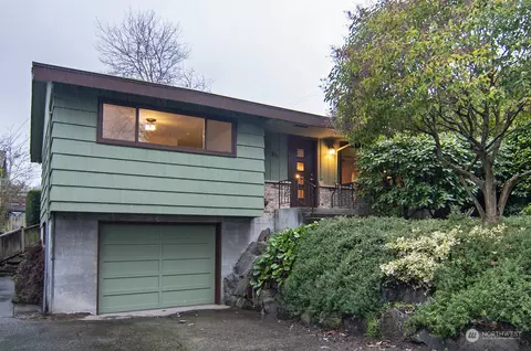 811 W Bertona St, Seattle, WA 98119