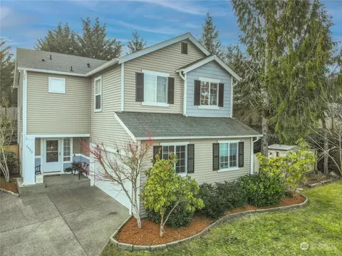 2933 Mcbride Ct, Dupont, WA 98327