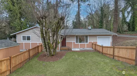 25124 16th Ave S, Des Moines, WA 98198