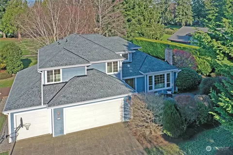 7616 NE Meer Ct, Bainbridge Island, WA 98110