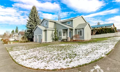 2911 Carbon Ridge St, Enumclaw, WA 98022